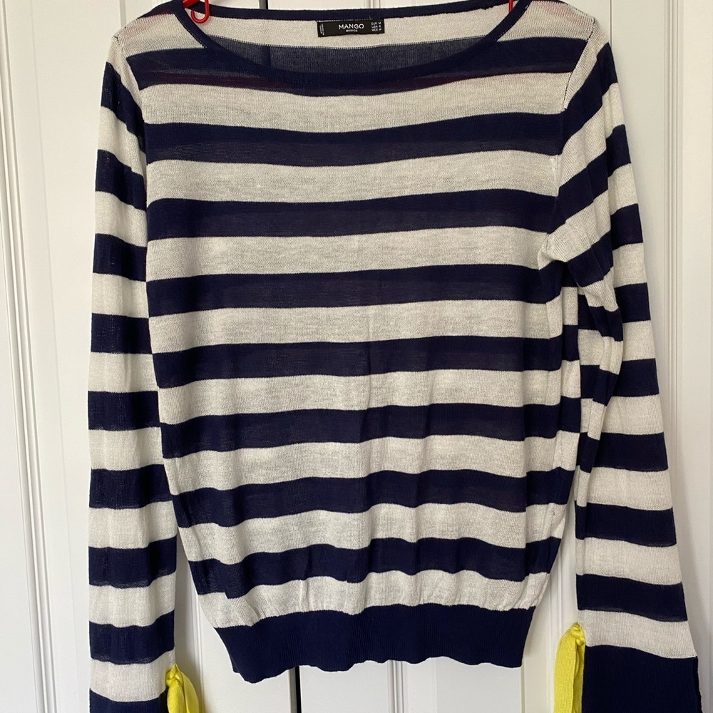 Navy and white top